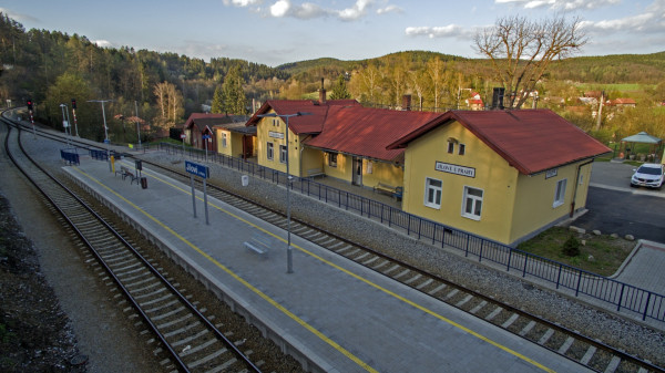 Železniční stanice Jílové u Prahy